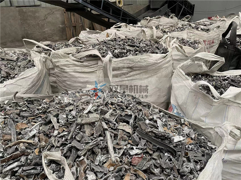 <a href='http://www.haizhiyu.cn/psxl/1279.html' target='_blank'><span>廢鋁破碎機</span></a>破碎料