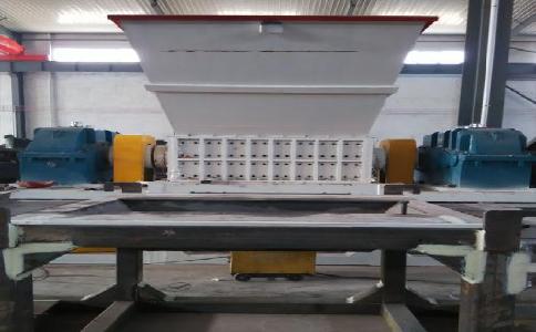 哪些因素決定著<a href='http://www.haizhiyu.cn/ssxl/10.html' target='_blank'><span>金屬撕碎機(jī)</span></a>的價格